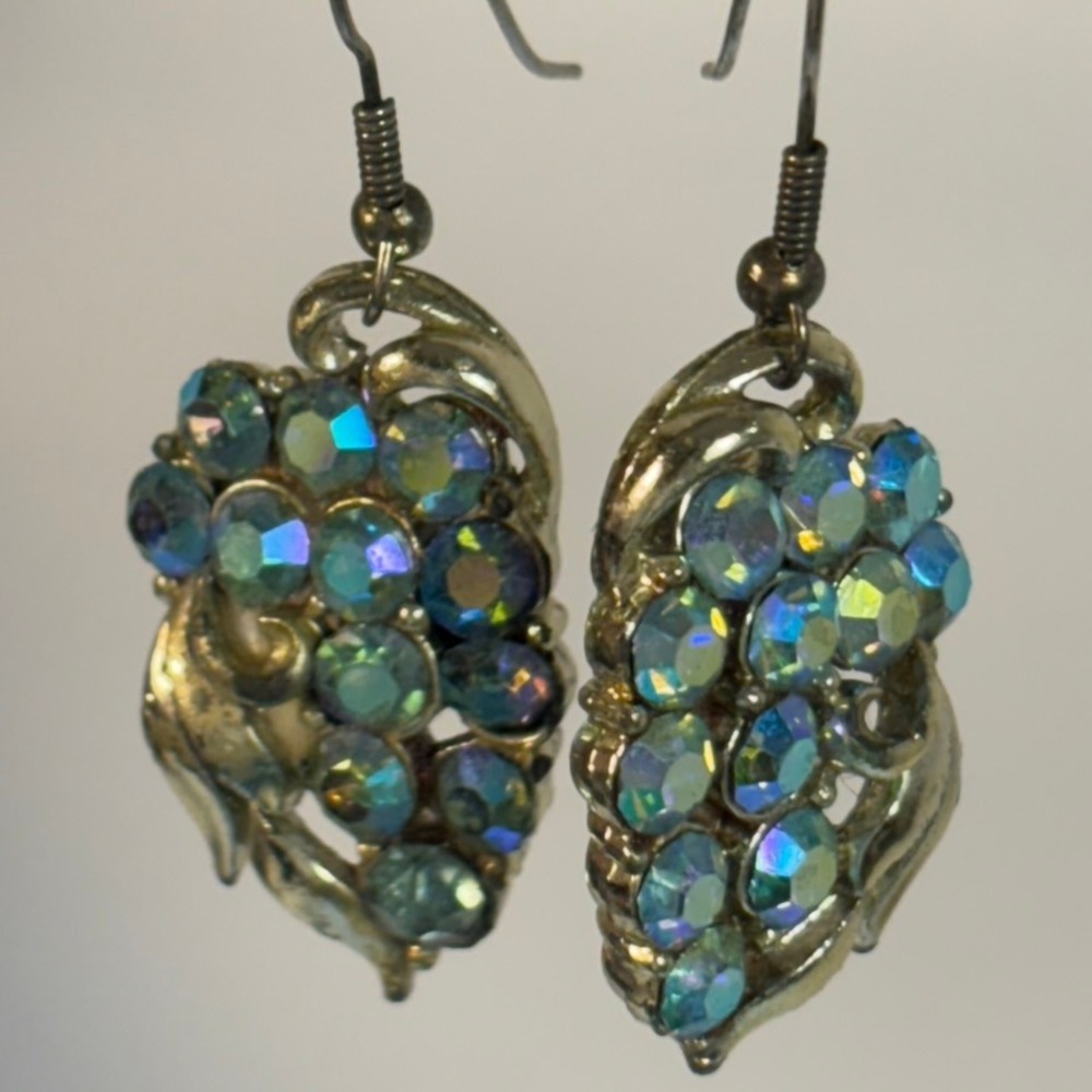 Sparkling Aurora Borealis Crystal Grape‎ Cluster Dangle Earrings Vintage